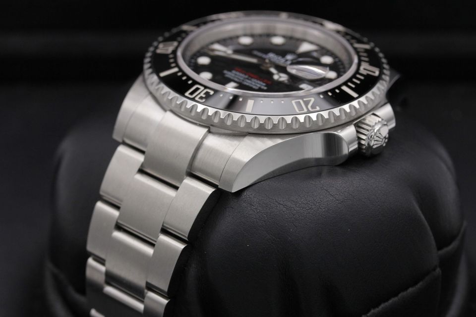 Rolex Sea-Dweller 126600 Image 2